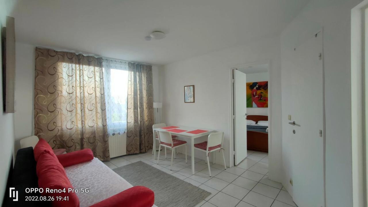 Mooi Slaapkamer! Proper En Compact Place Voor 3 Антверпен Экстерьер фото