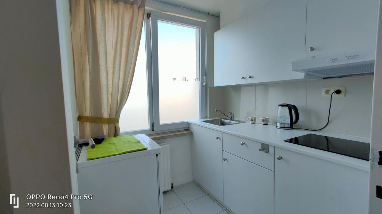 Mooi Slaapkamer! Proper En Compact Place Voor 3 Антверпен Экстерьер фото
